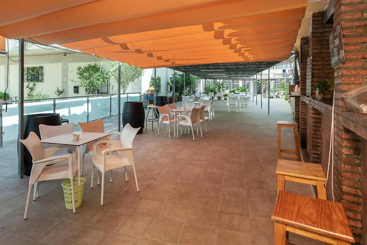 Piscinas - Wifi - Fire Stick Amazon - 10 min Playa - 5 min Centro - Recién reformado Apartamento Torremolinos España